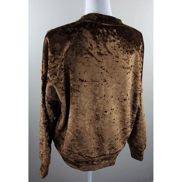 Urban Revivo Women's Velvet "Internet Famous" Pullover Sweatshirt Size 8 - Picture 3 of 4